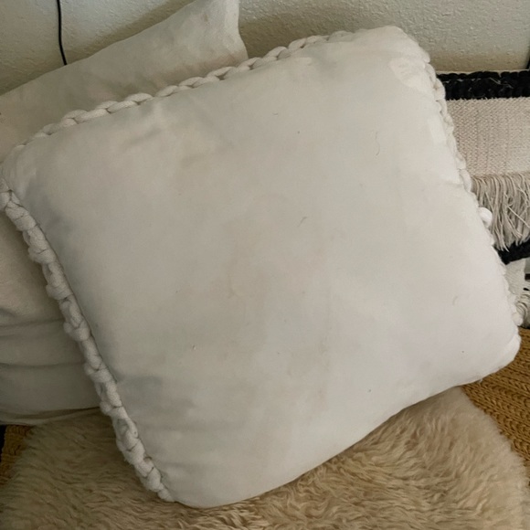 Anthropologie Woven White Knit Throw Pillow With Removable Cover 18x18” - Picture 8 of 15